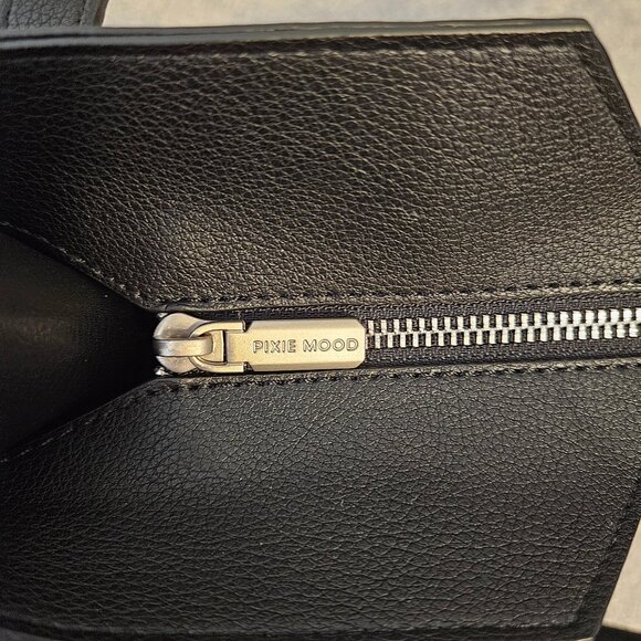Pixie Mood Alicia Tote Bag - Black Vegan Leather - Picture 6 of 14